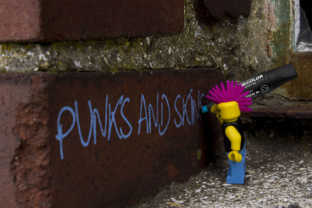 Punks and Skins: A Bold Script Font for Edgy Marketing